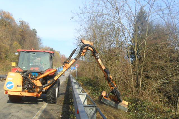 «Dopo l’asfalto, segnaletica e luci»