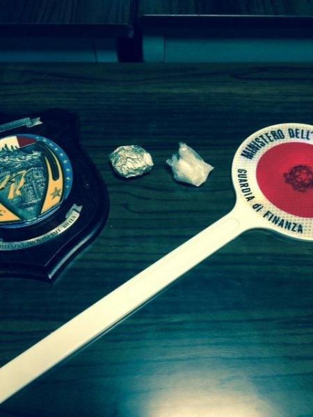 La droga nascosta nella fodera del piumino