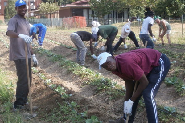 Orti solidali, tutti di nuovo al lavoro