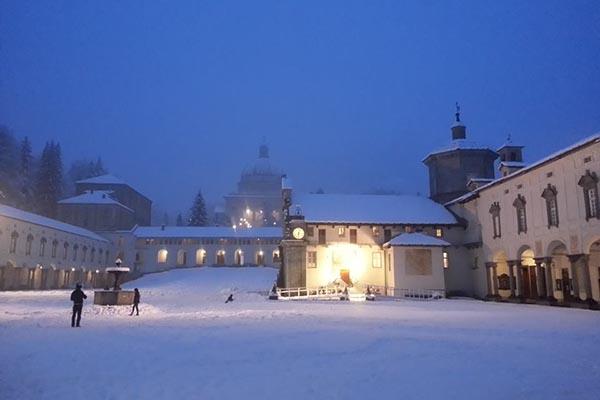 Prima vera nevicata, pochi i disagi