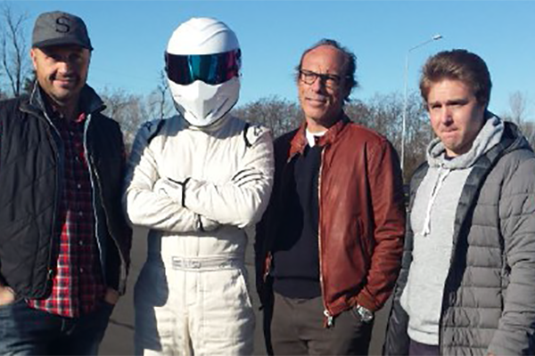 “Top Gear” infiamma l’aeroporto