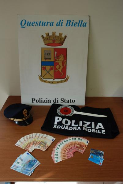 Arrestato dalla polizia al Bancomat mentre preleva