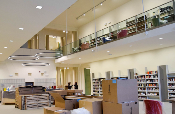 Moderna e luminosa: è la nuova biblioteca