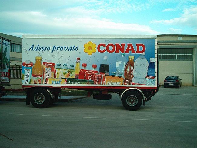 Tir in panne nel sottopasso