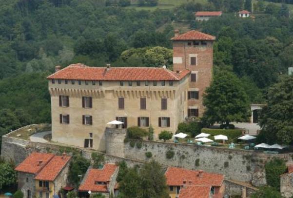 Il Castello di Roppolo cerca un acquirente