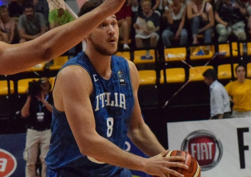 Passione azzurra, in 4524 per applaudire l’Italbasket al Forum