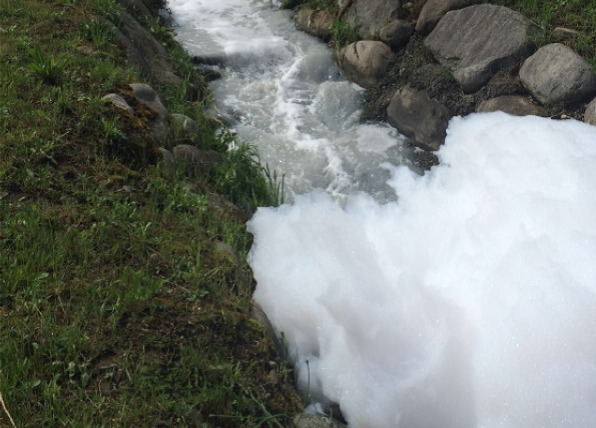 Roggia inquinata: uomo denunciato