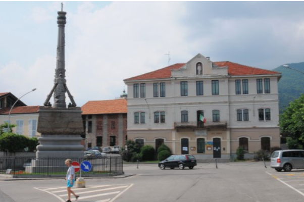 Rubano a scuola, presi a Porta Palazzo