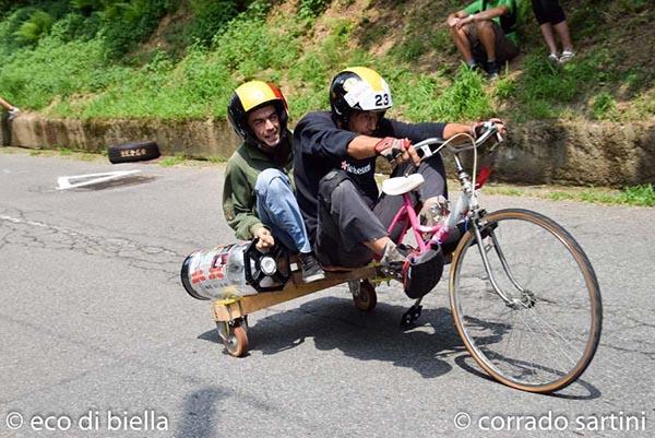 A tutta velocità giù dalle Bazzerre (FOTOGALLERY)