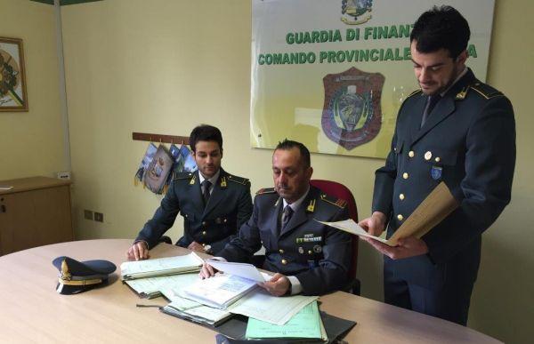 Non registra i clienti: avvocato nei guai