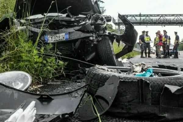 Buonanno si è distratto per prendere il cellulare che gli era caduto