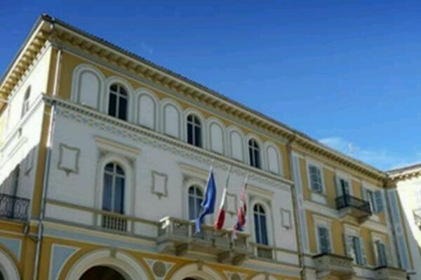 Caccia ai “furbetti del cartellino” in Comune