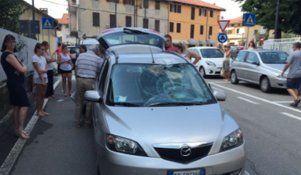 Travolto mentre fa jogging con le cuffiette