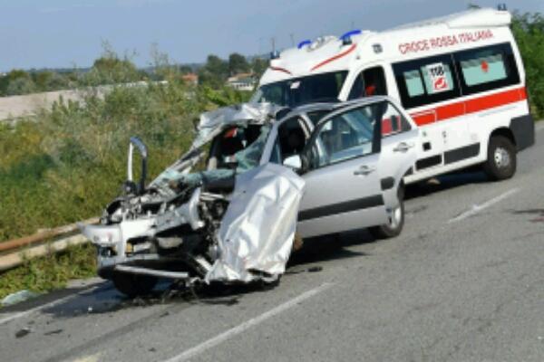 Terribile incidente stradale questo pomeriggio sulla superstrada