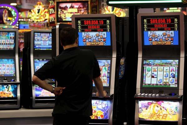 Limite orari slot solo in 8 Comuni
