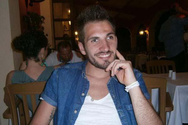 Muore a 28 anni, in tanti per l’addio