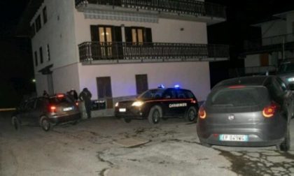 Uccide la moglie, stop ai funerali