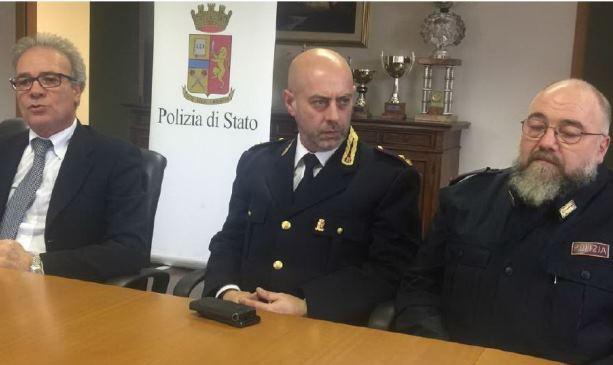 Contro i crimini più poliziotti in strada