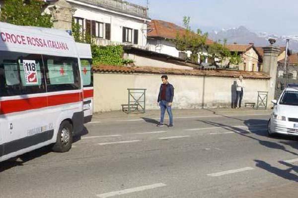 Anziana di 82 anni investita da un’auto