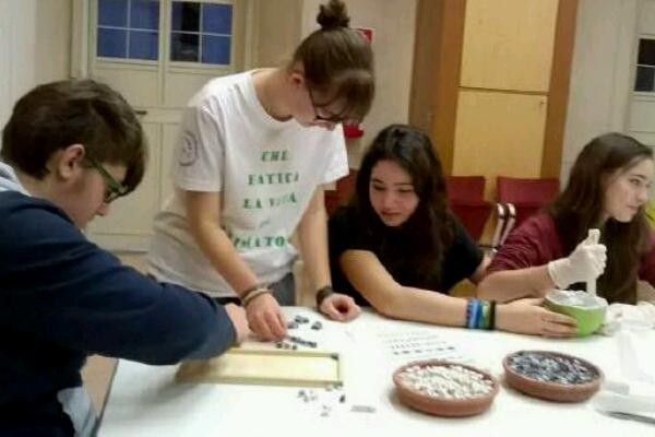 I mosaici? Nascono al liceo
