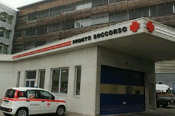 In moto contro un’auto, è grave