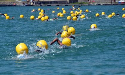 Traversata a nuoto del lago di Viverone: è il grande giorno