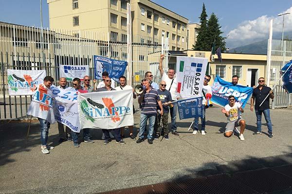 Protesta la Polizia Penitenziaria