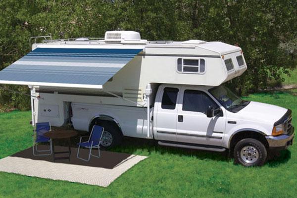 Ingente furto in un camper parcheggiato al deposito