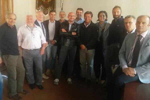 «Linea ferroviaria Biella-Novara: ripristinare le fermate»