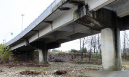 Ponte sull'Elvo, prima il collaudo poi i lavori di sistemazione