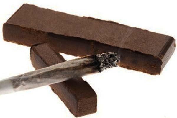 Aveva l’hashish in tasca