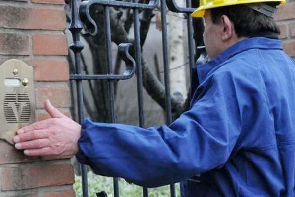 Raffica di furti, denunciate in tre