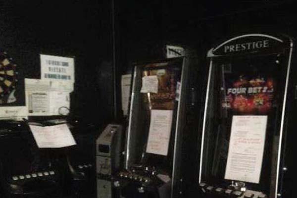 Slot spente, i titolari di bar e tabaccherie: «E’ una legge inutile»