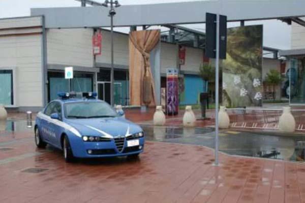 Furti nei supermarket: sette arresti