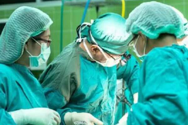 Riattaccato al Cto il braccio tranciato