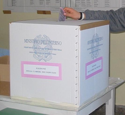 Elezioni, l’affluenza alle 12 a Biella e provincia