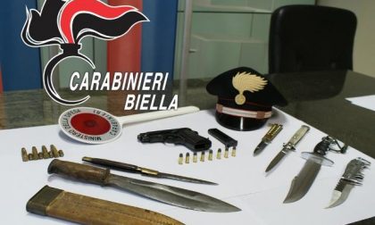 Ha una pistola carica sotto il sedile del furgone, barista arrestato