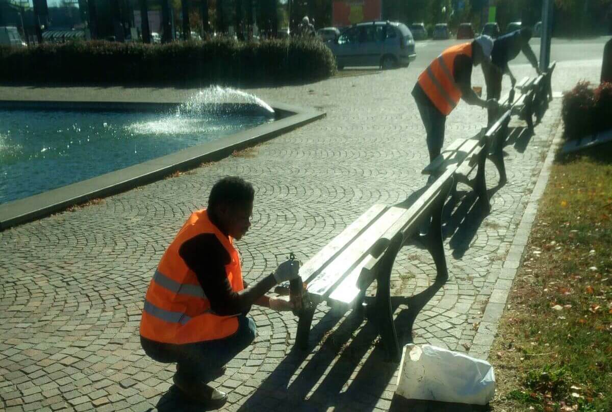 Richiedenti asilo, riprendono gli interventi di volontariato