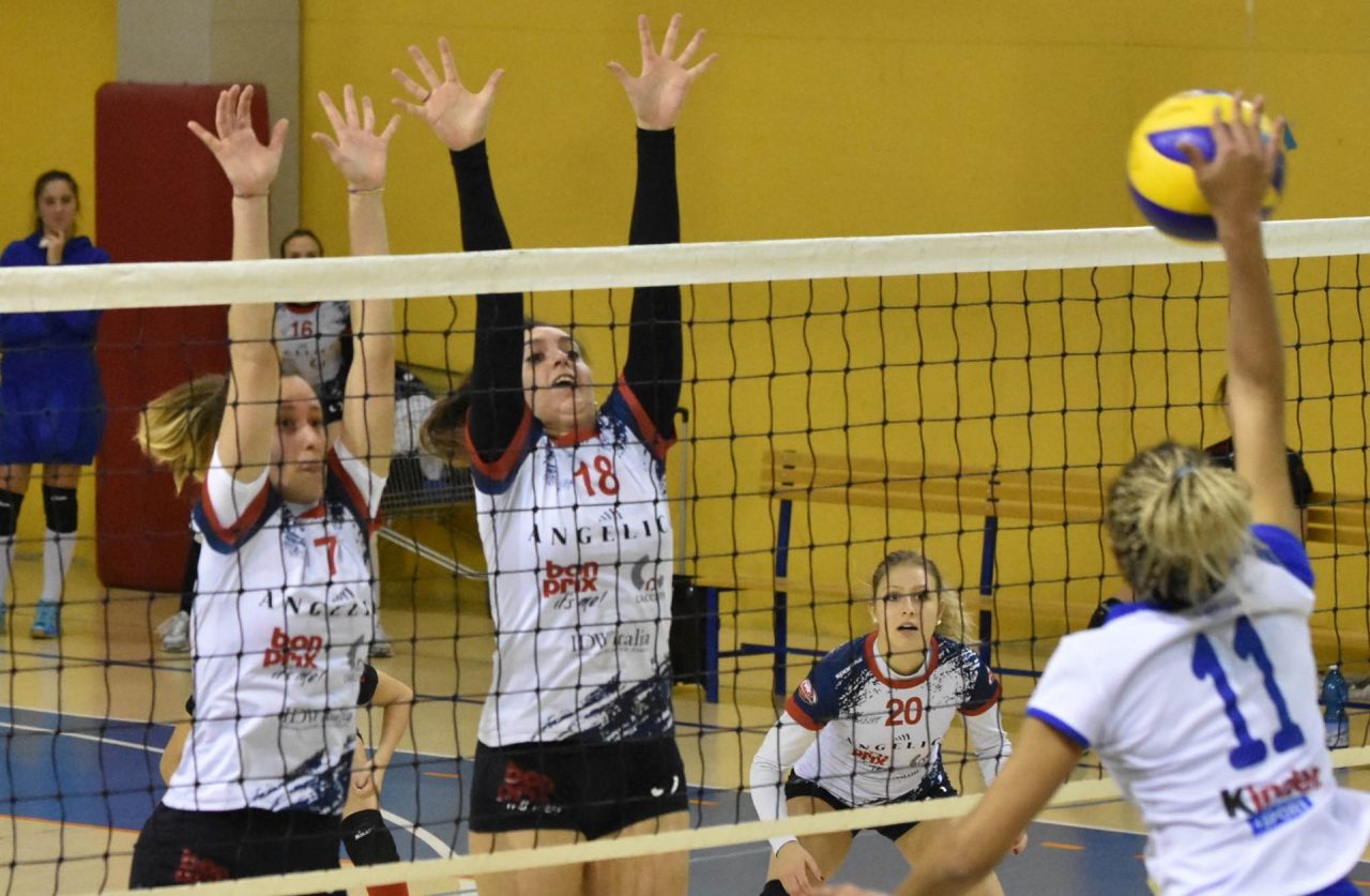 Teamvolley battuta 3-0 e ora spalle al muro