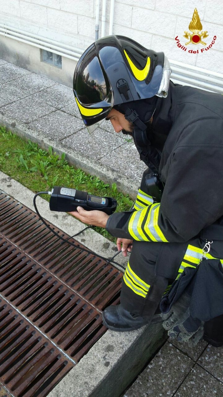 Fuga di gas dalla caldaia, famiglia evacuata