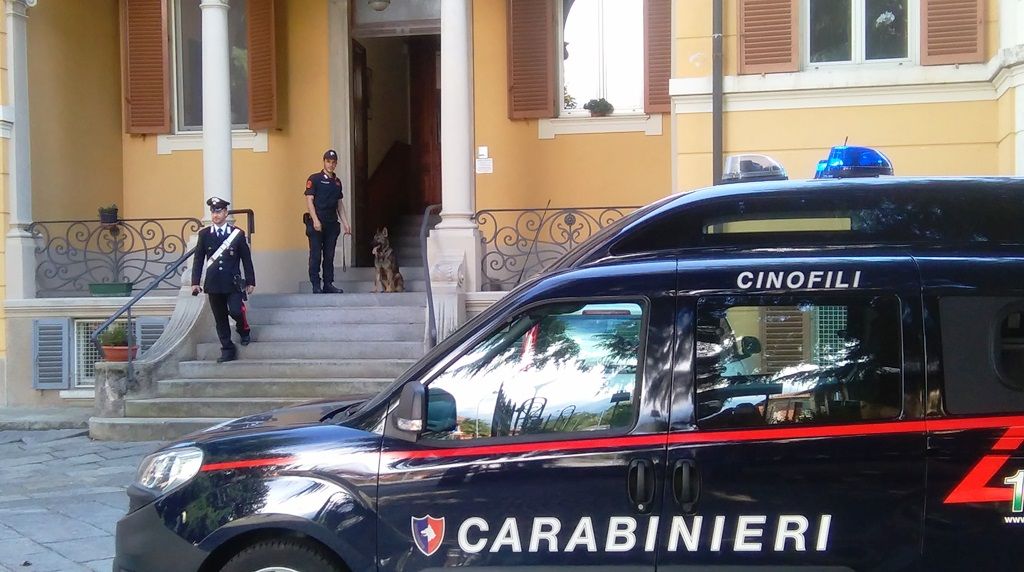 Carabinieri antidroga a scuola ai Salesiani e al Bona FOTO