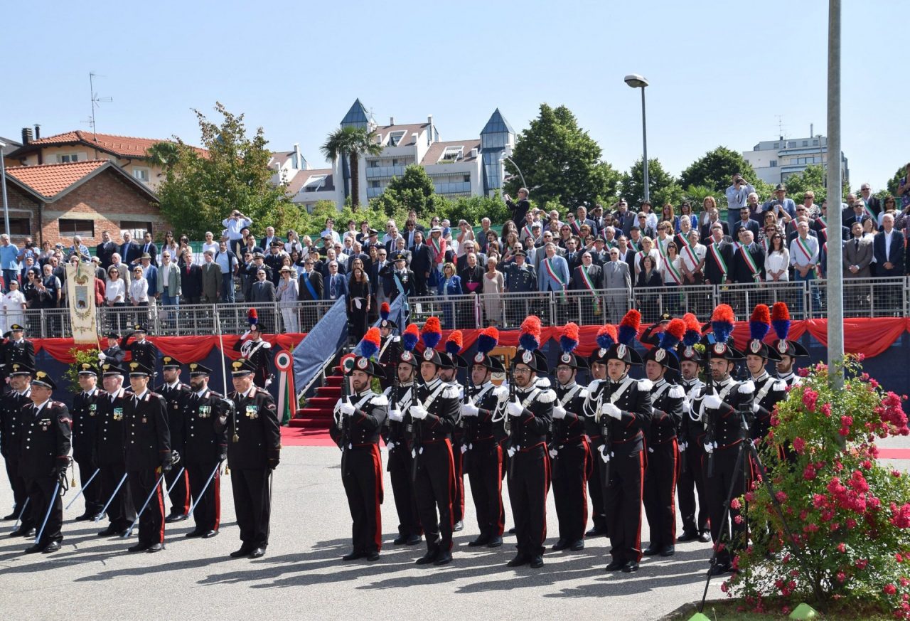 Carabinieri in festa: furti e rapine in calo, crescono le violenze