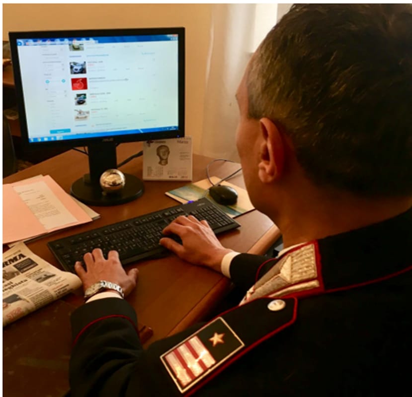 Il truffatore online le ruba le credenziali e poi le preleva 4mila euro dal conto