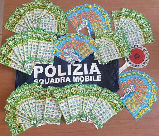 Gratta e vinci: in due tentano di truffare i tabaccai.