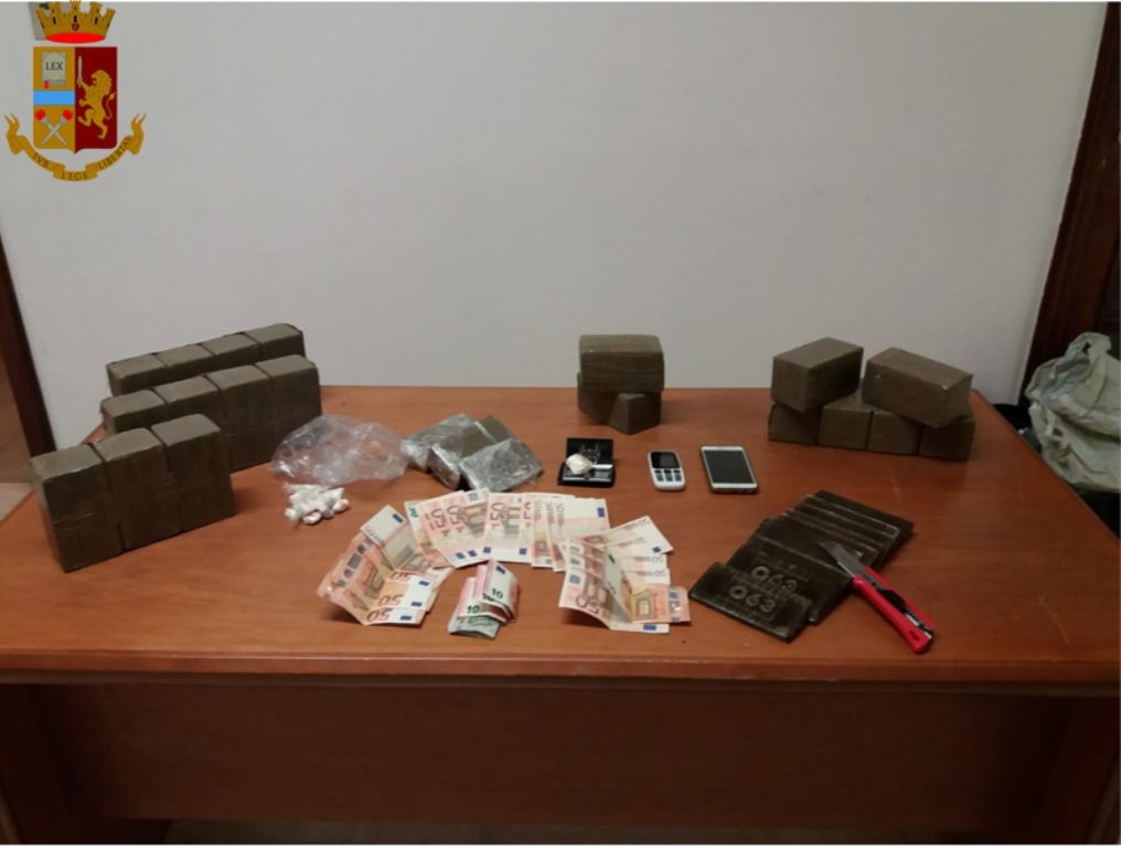 Un fiume di droga verso il Biellese