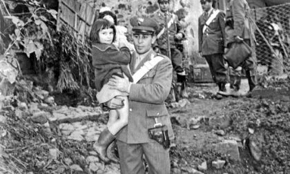 Ritrovata la bimba col carabiniere nell'alluvione 1968