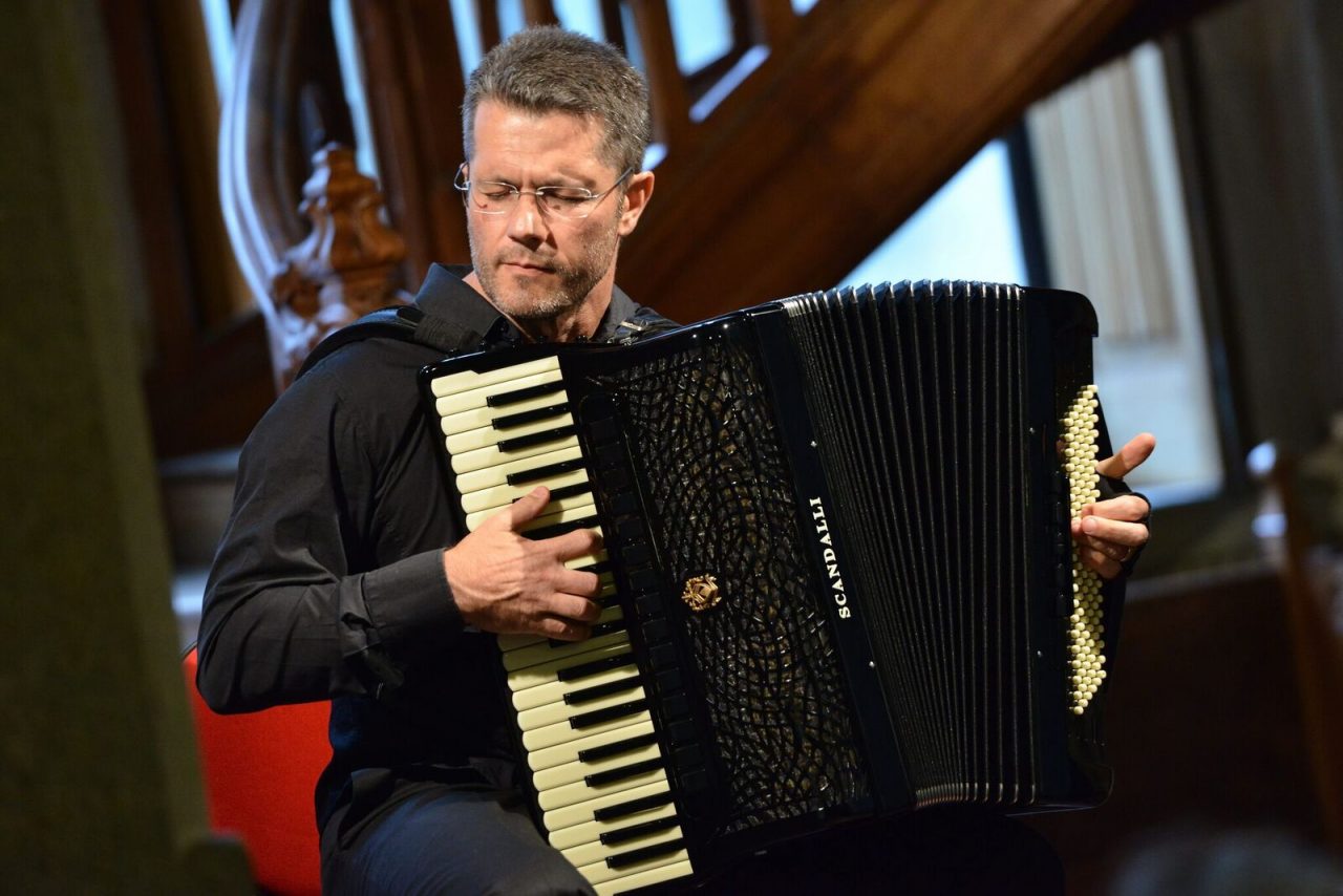 Dellarole maestro della fisarmonica torna a casa
