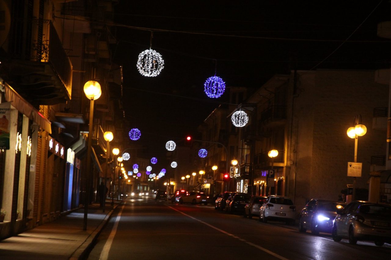 Oltre 70 negozi di Cossato “aprono” agli Gnomi della Lana