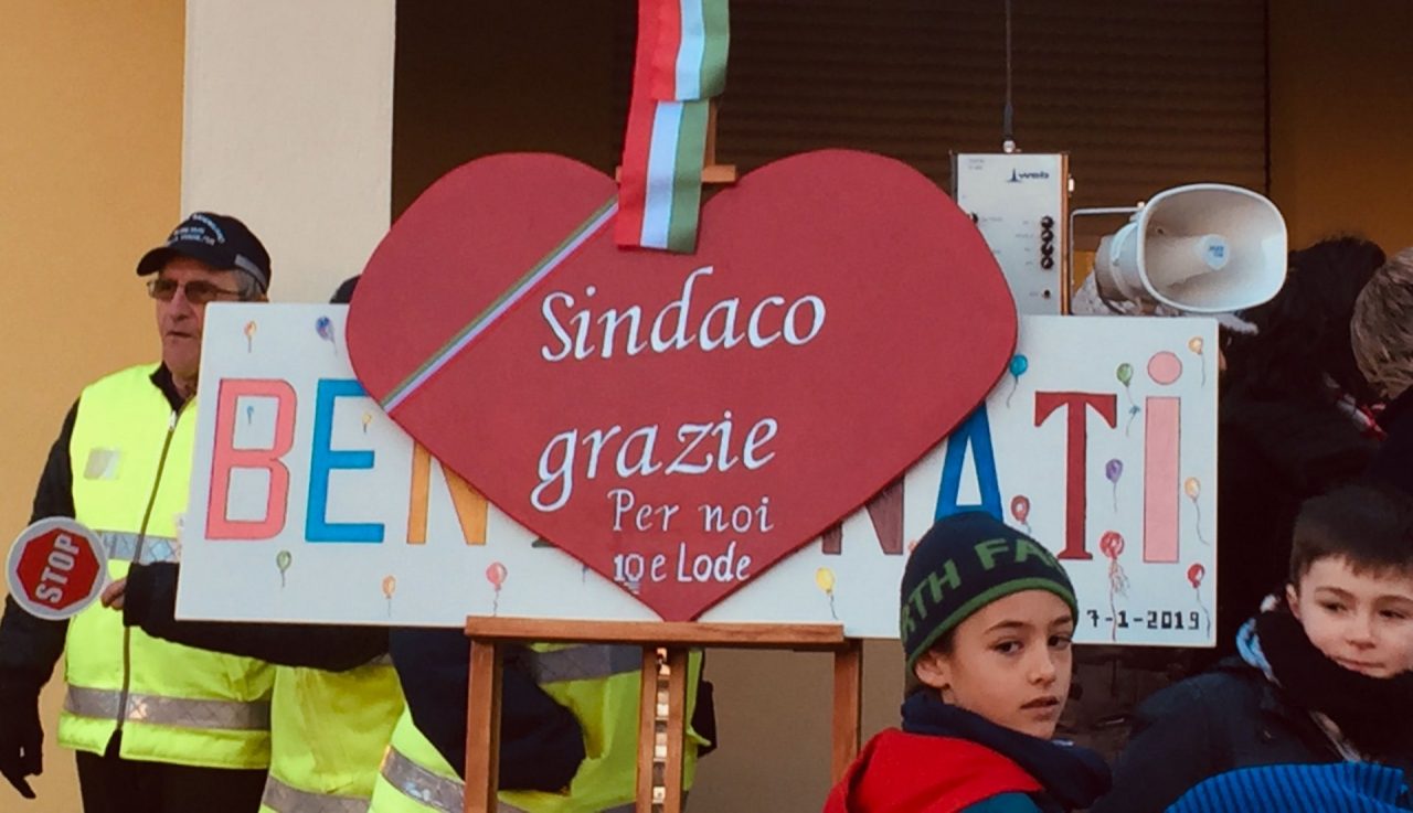 Sandigliano, festa alle elementari rifatte a tempo di record FOTO VIDEO