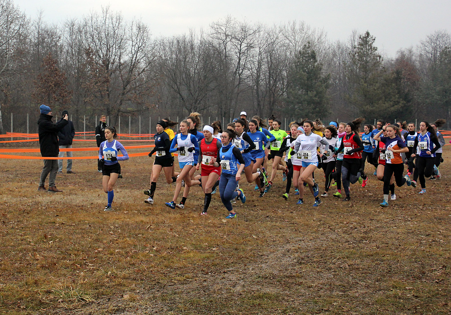 foto1-partenza gara Junior femminile